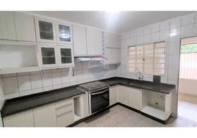 Foto 1 de Casa com 4 Quartos à venda, 192m² em Cidade Jardim Cumbica, Guarulhos