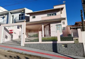 Foto 1 de Casa com 3 Quartos à venda, 170m² em Forquilhas, São José