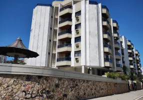 Foto 1 de Apartamento com 3 Quartos à venda, 122m² em Algodoal, Cabo Frio