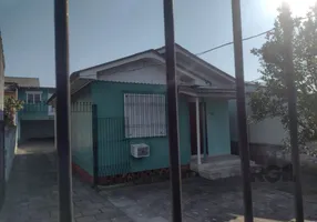 Foto 1 de Casa com 2 Quartos à venda, 91m² em Vila Ipiranga, Porto Alegre