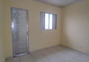 Foto 1 de Casa com 1 Quarto para alugar, 40m² em Jardim Fanganiello, São Paulo