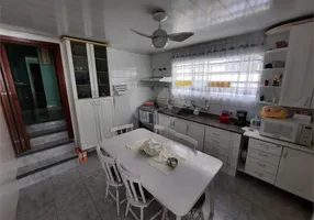 Foto 1 de Casa com 4 Quartos à venda, 229m² em Vila Romana, São Paulo