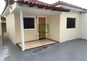 Foto 1 de Casa com 2 Quartos para alugar, 90m² em Saraiva, Uberlândia