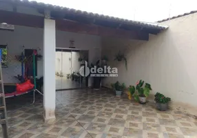 Foto 1 de Casa com 2 Quartos à venda, 115m² em Jardim Ipanema, Uberlândia