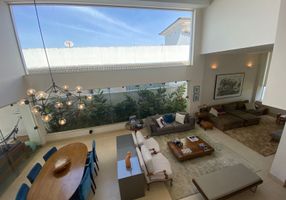 Foto 1 de Casa de Condomínio com 4 Quartos para alugar, 350m² em Nova Uberlandia, Uberlândia