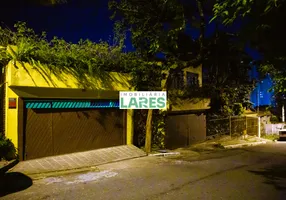 Foto 1 de Casa com 3 Quartos à venda, 280m² em Super Quadra, São Paulo