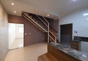 Foto 1 de Casa de Condomínio com 4 Quartos para alugar, 200m² em Tatuapé, São Paulo