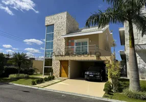 Foto 1 de Casa de Condomínio com 3 Quartos à venda, 343m² em Pinheirinho, Curitiba