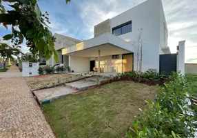 Foto 1 de Casa de Condomínio com 4 Quartos à venda, 240m² em Vila do Golf, Ribeirão Preto