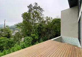 Foto 1 de Casa com 3 Quartos à venda, 200m² em Quitandinha, Petrópolis