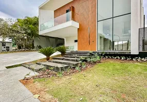 Foto 1 de Casa de Condomínio com 4 Quartos à venda, 562m² em Alphaville Ipês, Goiânia