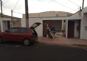 Foto 1 de Casa com 3 Quartos para alugar, 145m² em Custódio Pereira, Uberlândia