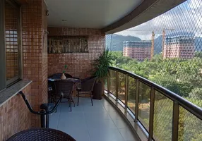 Foto 1 de Apartamento com 4 Quartos à venda, 150m² em Barra da Tijuca, Rio de Janeiro