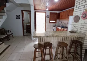 Foto 1 de Casa com 3 Quartos para alugar, 140m² em Ferraz, Garopaba