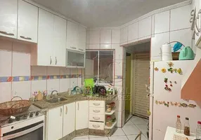 Foto 1 de Apartamento com 2 Quartos para alugar, 50m² em Vila Sao Pedro, Santo André
