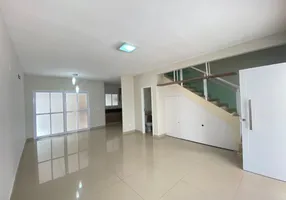 Foto 1 de Casa de Condomínio com 3 Quartos para alugar, 230m² em Loteamento Caribe, Palmas