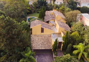 Foto 1 de Casa de Condomínio com 4 Quartos para venda ou aluguel, 650m² em Granja Viana, Cotia