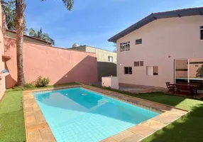 Foto 1 de Casa de Condomínio com 4 Quartos à venda, 500m² em Jardim Guedala, São Paulo
