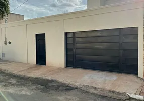 Foto 1 de Casa de Condomínio com 3 Quartos à venda, 193m² em Residencial Flamingo, Goiânia