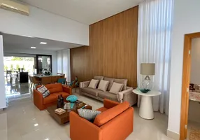 Foto 1 de Casa de Condomínio com 3 Quartos à venda, 424m² em Residencial Goiânia Golfe Clube, Goiânia