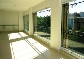 Foto 1 de Apartamento com 4 Quartos à venda, 310m² em Jardim Europa, São Paulo