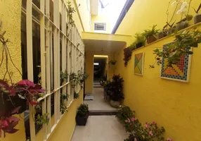 Foto 1 de Sobrado com 4 Quartos à venda, 115m² em Vila Marari, São Paulo