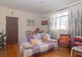 Foto 1 de Apartamento com 3 Quartos à venda, 81m² em Canto, Florianópolis