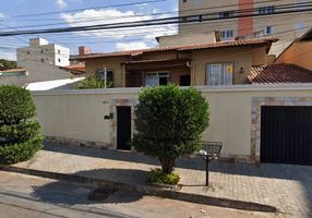 Foto 1 de Casa com 3 Quartos à venda, 180m² em Serrano, Belo Horizonte