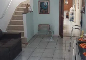 Foto 1 de com 2 Quartos para alugar, 234m² em Taboão, São Bernardo do Campo