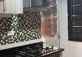 Foto 1 de Apartamento com 2 Quartos à venda, 44m² em Parque Uirapuru, Guarulhos