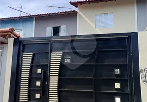 Foto 1 de Casa com 2 Quartos à venda, 60m² em Vila Caputera, Mogi das Cruzes