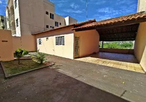Foto 1 de Casa com 2 Quartos para alugar, 100m² em Morada da Colina, Uberlândia