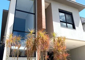 Foto 1 de Casa de Condomínio com 4 Quartos à venda, 217m² em Jardim Rodeio, Mogi das Cruzes
