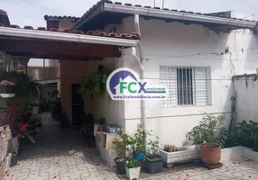 Foto 1 de Casa com 2 Quartos à venda, 64m² em Vila Loty, Itanhaém