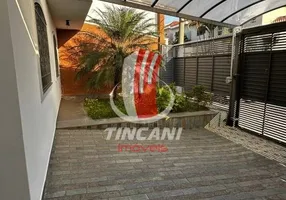 Foto 1 de Sobrado com 3 Quartos para alugar, 500m² em Jardim Têxtil, São Paulo