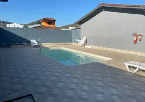 Foto 1 de Casa com 2 Quartos à venda, 50m² em Martim de Sa, Caraguatatuba