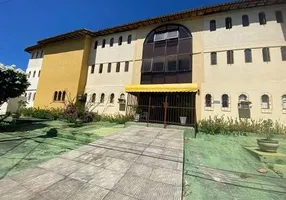 Foto 1 de com 15 Quartos para alugar, 1117m² em Vilas do Atlantico, Lauro de Freitas