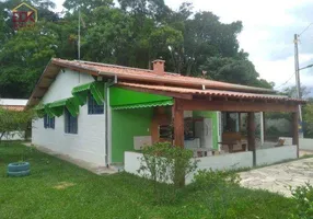 Foto 1 de Fazenda/Sítio com 5 Quartos à venda, 200m² em Pinheirinho, Taubaté