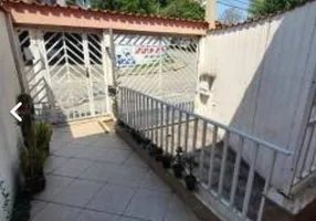 Foto 1 de Sobrado com 3 Quartos para alugar, 205m² em Parque Central, Santo André