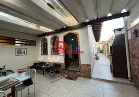Foto 1 de Casa com 3 Quartos para alugar, 120m² em Canto do Forte, Praia Grande