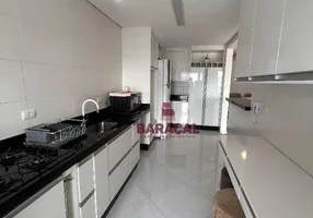 Foto 1 de Apartamento com 3 Quartos para alugar, 123m² em Vila Guilhermina, Praia Grande