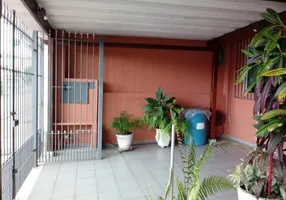 Foto 1 de Casa com 2 Quartos à venda, 73m² em Jardim Colonial, São Paulo