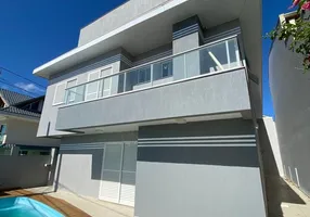 Foto 1 de Casa com 7 Quartos à venda, 559m² em Meia Praia, Navegantes