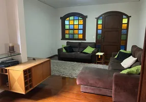 Foto 1 de Casa com 3 Quartos à venda, 432m² em Padre Eustáquio, Belo Horizonte