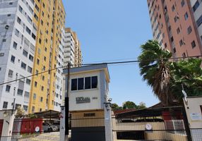 Foto 1 de Apartamento com 3 Quartos para alugar, 52m² em Jóquei Clube, Fortaleza
