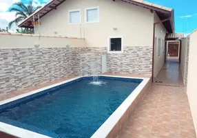 Foto 1 de Casa com 2 Quartos à venda, 67m² em Jardim Grandesp, Itanhaém