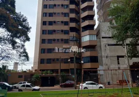 Foto 1 de Apartamento com 4 Quartos à venda, 228m² em Centro, Cascavel