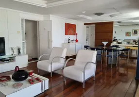 Foto 1 de Apartamento com 3 Quartos à venda, 156m² em Derby, Recife