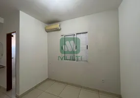 Foto 1 de Sala Comercial com 1 Quarto para alugar, 20m² em Gravatás, Uberlândia