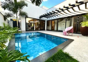 Foto 1 de Casa de Condomínio com 3 Quartos à venda, 200m² em Setor Central, Goiânia